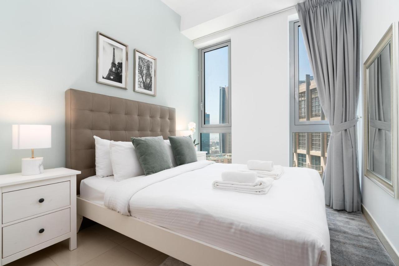 Ultimate Stay / 4 Beds / Burj Khalifa View ดูไบ ภายนอก รูปภาพ