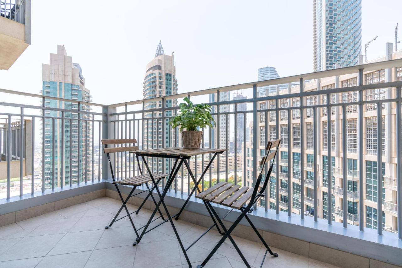 Ultimate Stay / 4 Beds / Burj Khalifa View ดูไบ ภายนอก รูปภาพ